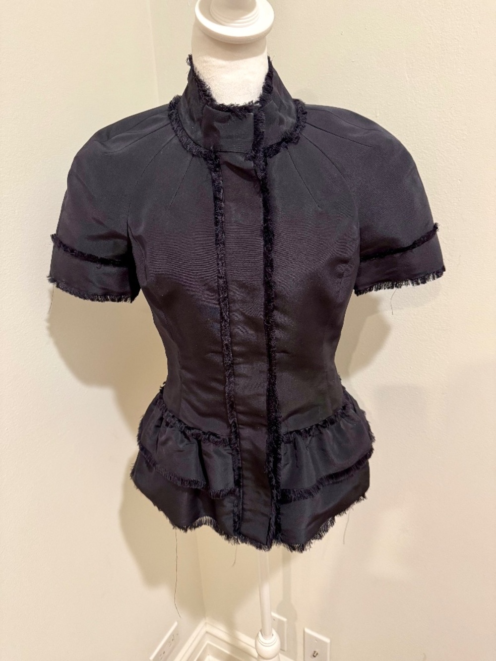 Stylish Oscar de la Renta Navy Jacket with Fringe Size 4 NWT